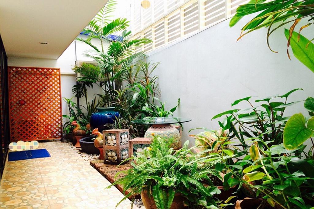 Double Dd House At Mrt Sutthisarn بانكوك المظهر الخارجي الصورة