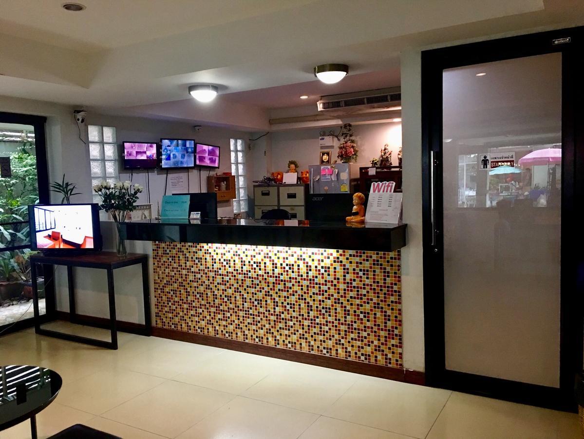 Double Dd House At Mrt Sutthisarn بانكوك المظهر الخارجي الصورة